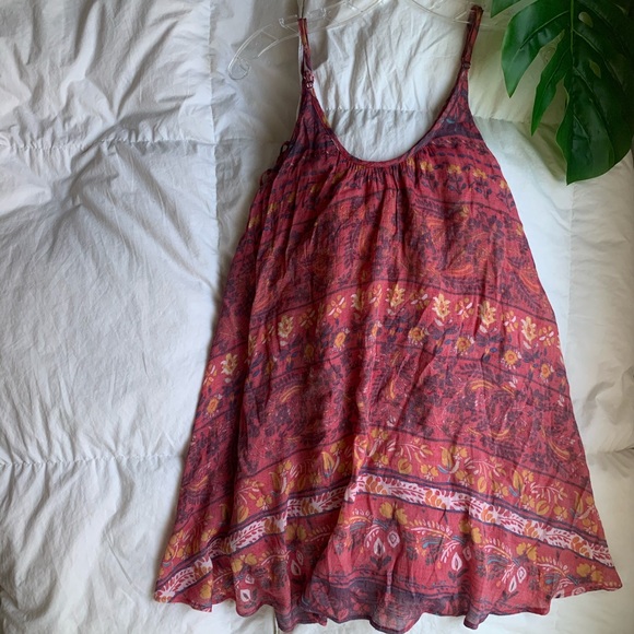 KIMCHI BLUE red dress - Shop Now - Picture 2 of 9